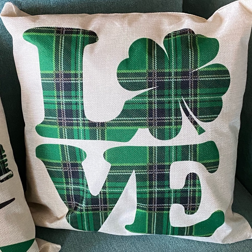 St. Patrick’s Day Decorative Pillow Covers for 18” Pillows.  Set of 4.  NEW - Picture 11 of 13